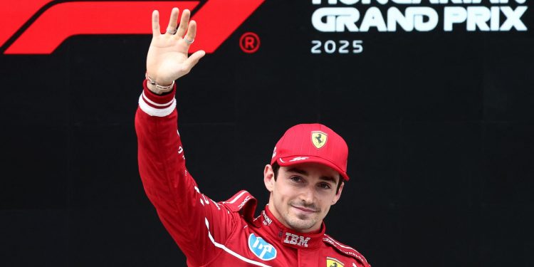 Leclerc pone a Ferrari en la pole en Hungría