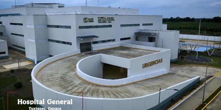 Se inaugura Hospital de Tuxtepec se construyó con la venta del avión presidencial; beneficiará a más de 1.2 millones de personas