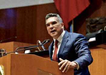 Alejandro Moreno llama a defender a México y combatir la corrupción