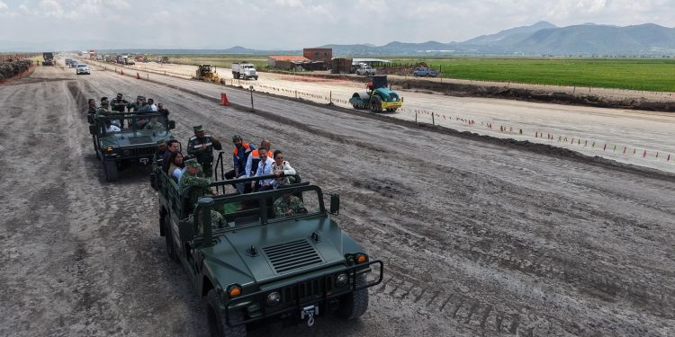 Sheinbaum supervisa avance del Tren México-Pachuca; confirma inauguración para el primer semestre de 2027