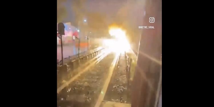Explosión en túnel de San Antonio Abad provoca cierre parcial de la Línea 2 del Metro