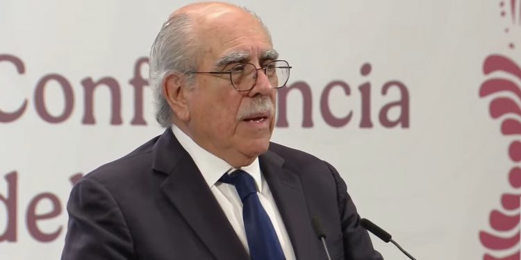 Defiende Sheinbaum el trabajo de Pablo Gómez al frente de la Unidad de Inteligencia Financiera