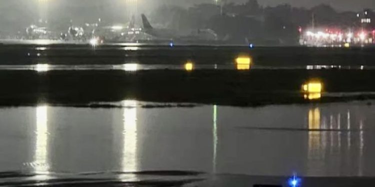 Cierre temporal de operaciones en el AICM por fuertes lluvias; más de 19 mil pasajeros afectados