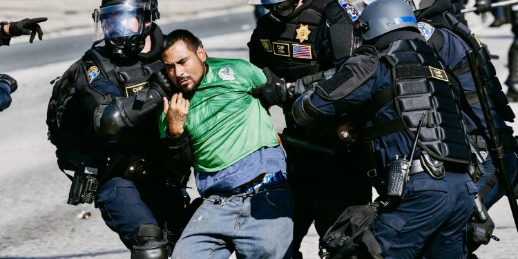 Trump presume récord de detenciones, 300 mil migrantes arrestados en seis meses y caída histórica de cruces ilegales