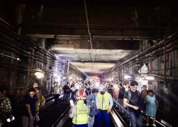 Se reanuda el servicio en la Línea 2 del Metro tras cortocircuito