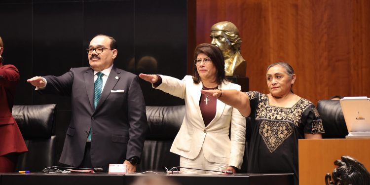 Rinde protesta la nueva Mesa Directiva del Senado; Mariela Gutiérrez ocupará la secretaría