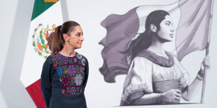 Sheinbaum ya ensaya el histórico Grito de Independencia que dará por primera vez una mujer