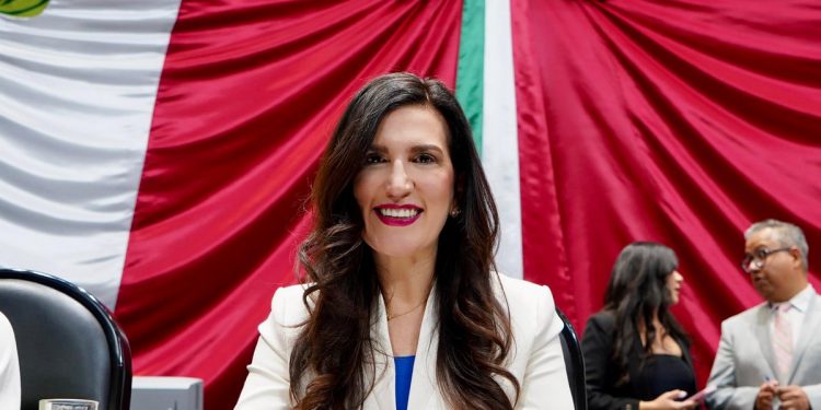 Alito Moreno y el PAN en el Senado felicitan a Kenia López Rabadán por asumir la presidencia de la Cámara de Diputados