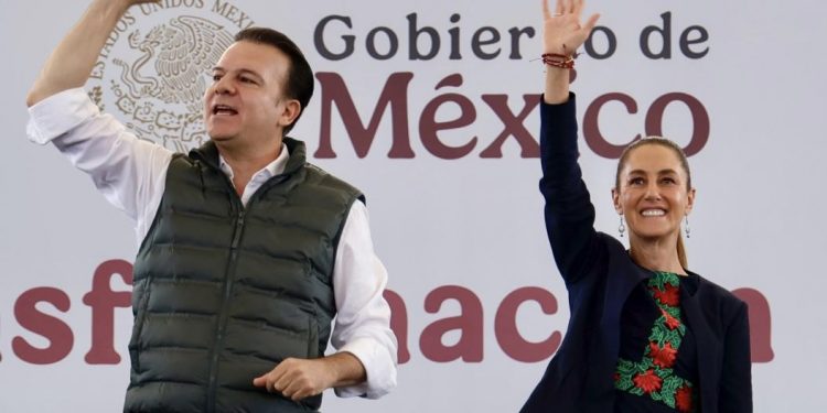 “Soy claudista, que no se les olvide”, gobernador priista de Durango respalda a Sheinbaum