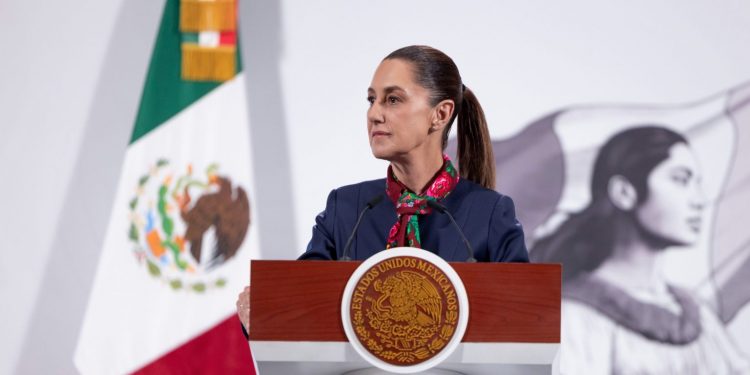 Sheinbaum defiende enfoque de salud en el Paquete Fiscal 20226