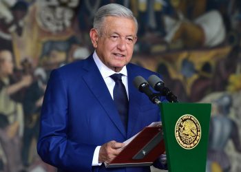 PAN y PRI exigen investigar a López Obrador por caso de huachicol fiscal; piden a Sheinbaum romper pacto de impunidad