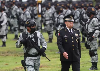 Aprueban reforma para que Senado ratifique nombramientos de coroneles y jefes superiores de Guardia Nacional