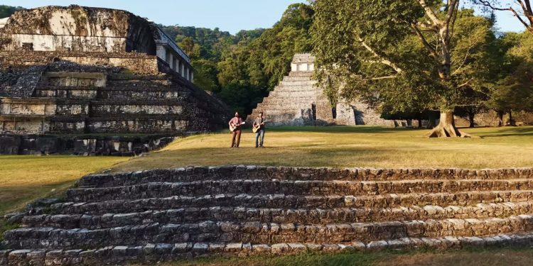 ¡Chiapas, extraordinario por naturaleza! Music Travel Love elige Palenque para su video musical