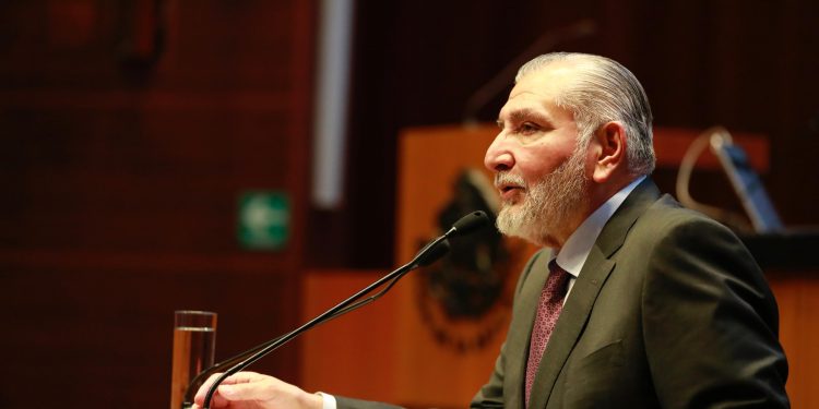 Adán Augusto López rechaza vínculos con empresario Saúl Vera Ochoa y denuncia campaña de desinformación