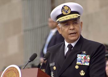 La Marina se deslinda del huachicol fiscal; “el mal no encontró abrigo”: almirante Raymundo Morales