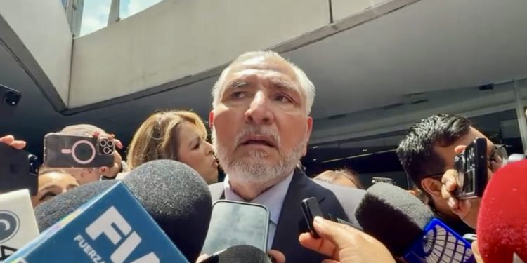 Senado cancela parlamento abierto para discutir reforma a la Ley de Amparo; oposición critica falta de transparencia