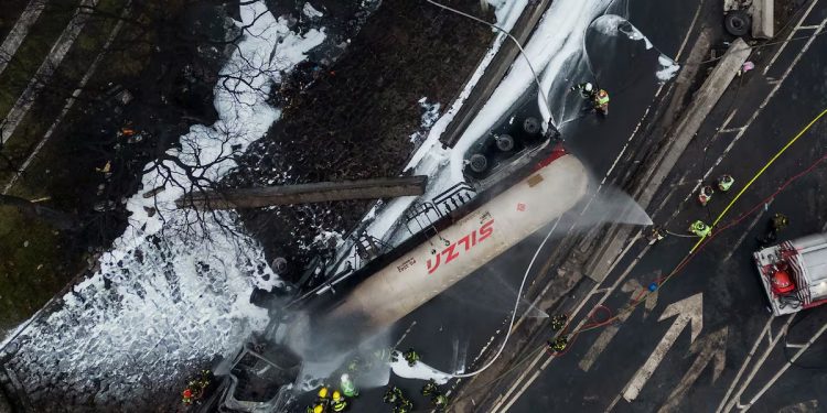 Actualizan balance de víctimas por explosión de pipa en Iztapalapa: 25 muertos y 21 hospitalizados