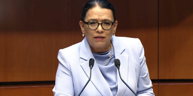 Rosa Icela Rodríguez advierte: “Quien cruce la línea de la ley asumirá las consecuencias”