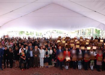Reconocen a 89 estudiantes con la Presea al Mérito de Excelencia Académica en Tecámac