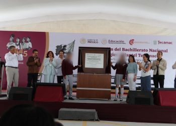 Gobierno de Tecámac entrega clínicas y escuelas como parte de las obras del Bicentenario