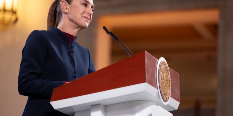 Sheinbaum aclara que cierre de CI Banco no se debió a operaciones ilícitas y resalta medidas de Hacienda para proteger a clientes