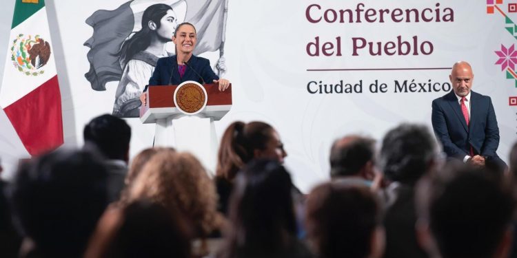 Sheinbaum pide aclarar redacción confusa en reforma a la Ley de Amparo