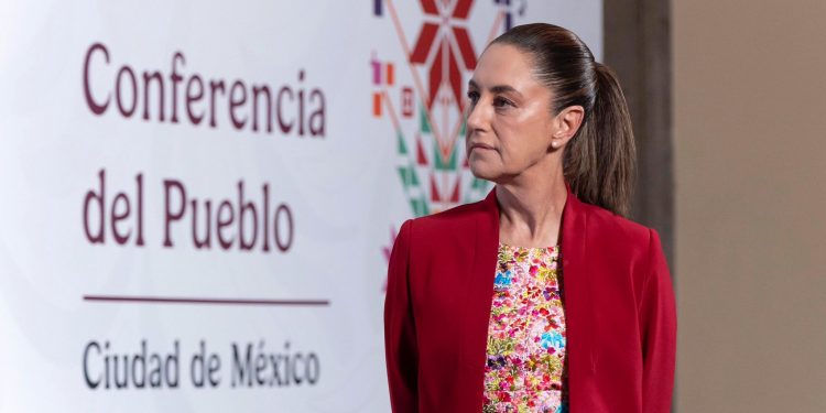 Sheinbaum garantiza que no habrá aranceles especiales para México el 1 de noviembre tras diálogo con Trump