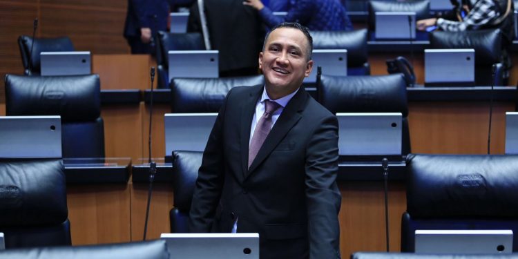 Interconexión del Tren Maya y el Corredor Interoceánico, motor del nuevo desarrollo del sureste: Morales Toledo