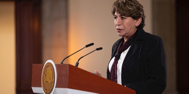 Ocho mil familias afectadas en Nezahualcóyotl por lluvias, reporta Delfina Gómez