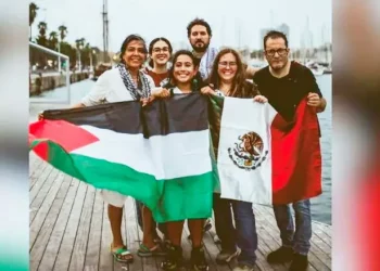 Mexicanos retenidos en Israel regresan esta semana: Sheinbaum