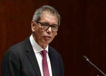 México mantiene finanzas sanas y deuda manejable, destaca secretario de Hacienda ante el Senado