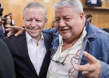 Manuel Huerta defiende retroactividad en la Ley de Amparo, busca certeza jurídica y frenar abusos