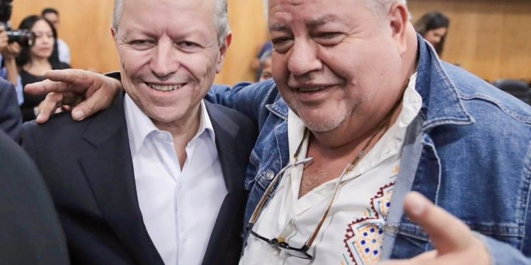 Manuel Huerta defiende retroactividad en la Ley de Amparo, busca certeza jurídica y frenar abusos