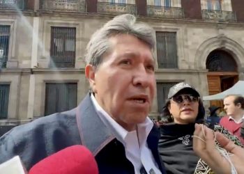 Monreal prevé eliminar artículo retroactivo de la Ley de Amparo para garantizar certeza jurídica