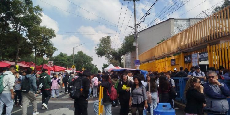 Identifican a dos presuntos responsables de difundir falsas amenazas de bomba en la UNAM