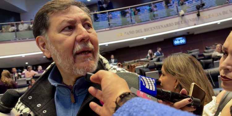 Fernández Noroña defiende su viaje en avión privado: “No usé recursos públicos”