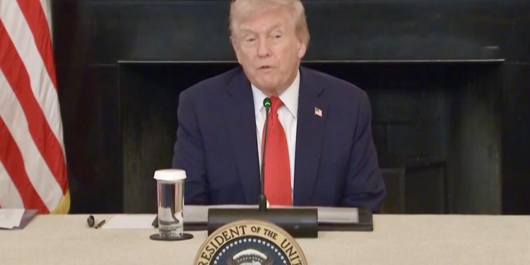 Trump anuncia acuerdo de paz entre Israel y Hamas; prevé liberación de rehenes y retiro de tropas