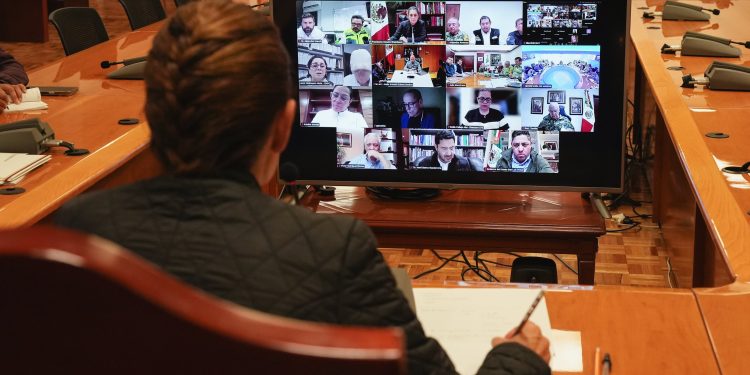 Sheinbaum encabeza coordinación nacional ante emergencia por lluvias en cinco estados