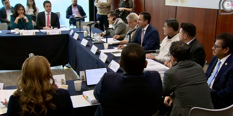 Por instrucción de Sheinbaum, se pospone la entrada en vigor de la Ley Aduanera hasta enero de 2026