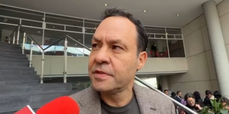 Sheinbaum debe serenarse, concentrarse en gobernar y no en la “grilla electoral”, pide Clemente Castañeda