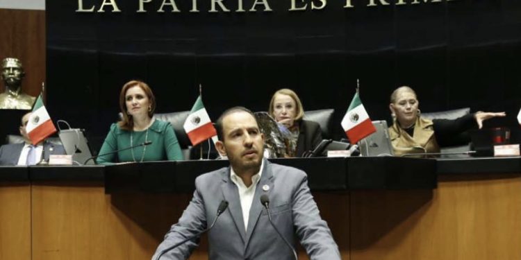 Marko Cortés exige informe urgente sobre envío de combustibles subsidiados a Cuba