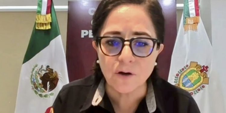 Avanza la atención a comunidades afectadas por huracán lluvias; Laura Velázquez reporta restablecimiento casi total de servicios