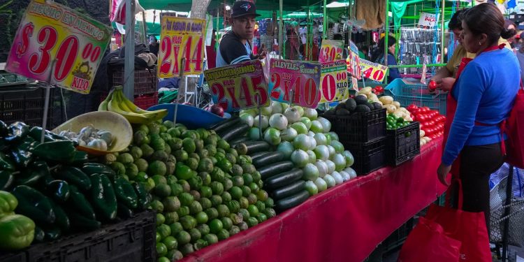 Inflación anual se ubica en 3.63% en la primera quincena de octubre: INEGI