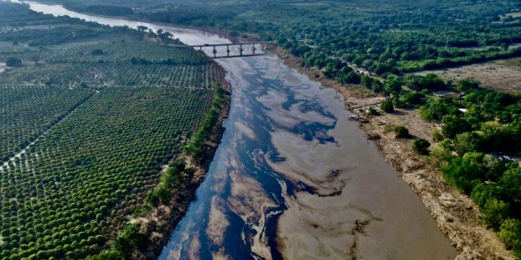Sheinbaum detalla acciones ante fuga de hidrocarburos en el Río Pantepec, Veracruz