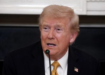 Trump alerta sobre cárteles en México y resalta valentía de la presidenta Sheinbaum