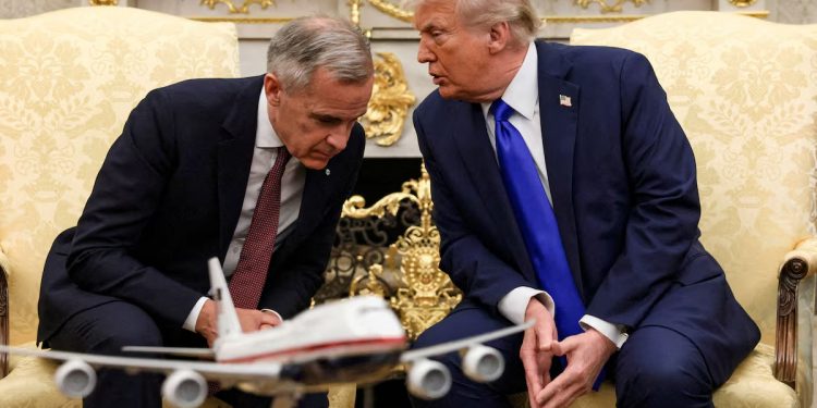 Trump aumenta aranceles a Canadá en 10%