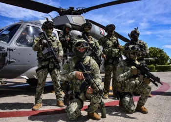 Senado avala nueva Ley Orgánica de la Armada; amplía funciones en seguridad, aduanas y ciberdefensa