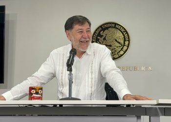 Fernández Noroña confirma licencia de 11 días como senador para viajar a Palestina; gastos de viaje serán cubiertos por Emiratos Árabes Unidos