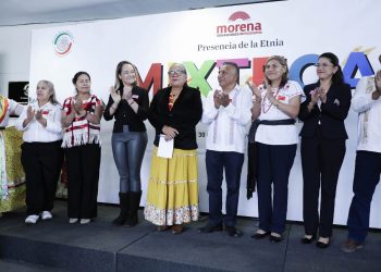 Inauguran exposición “Presencia de la Etnia Mixteca”; senadora Cortés alerta sobre despojo cultural de empresas extranjeras