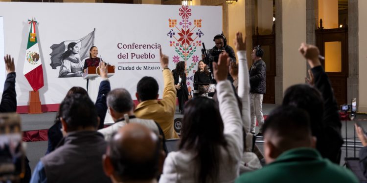 Sheinbaum comenta la destitución de Dina Boluarte y el Nobel de María Corina Machado